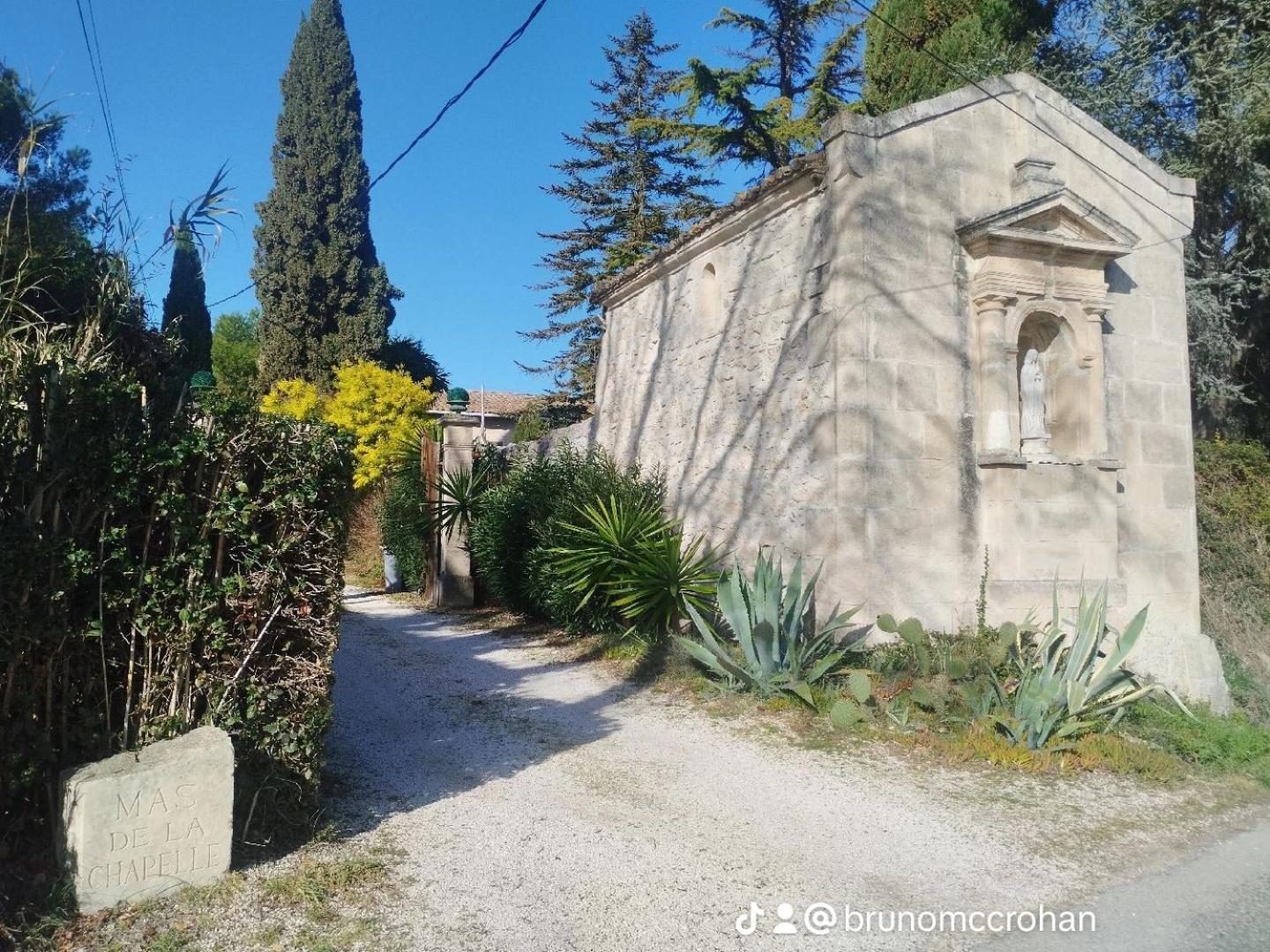 Villa Mas de la Chapelle Sainte-Elisabeth Tarascón Exterior foto